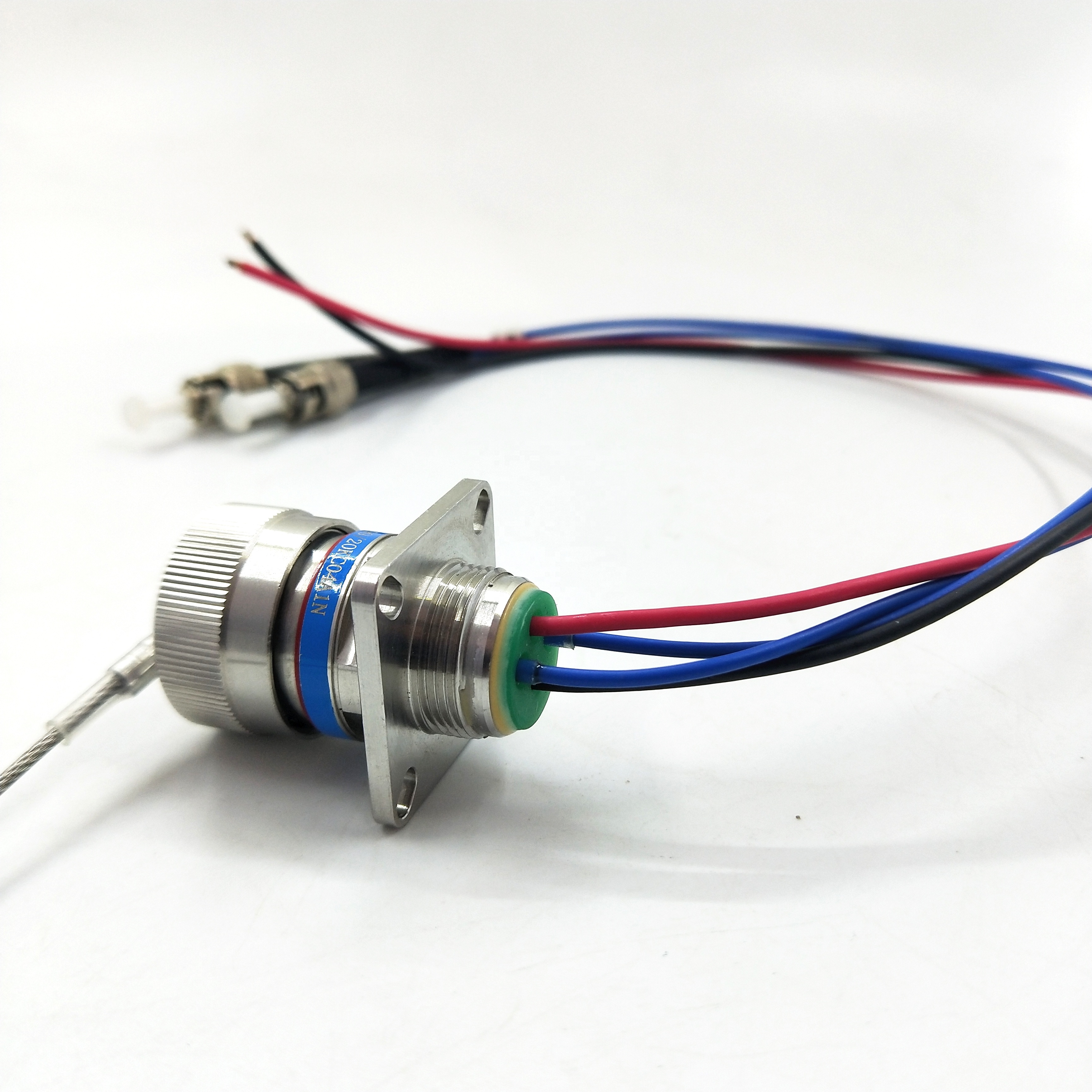 Outdoor Waterproof Hybrid Connector Fiber and Power D38999 Optical Fiber Connector